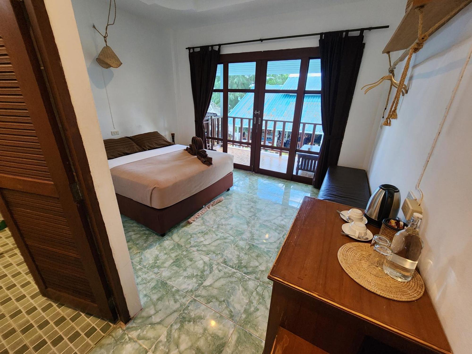 Tiki Koh Phangan Restaurant Bar And Coworking (adults Only) 3* Baan Tai