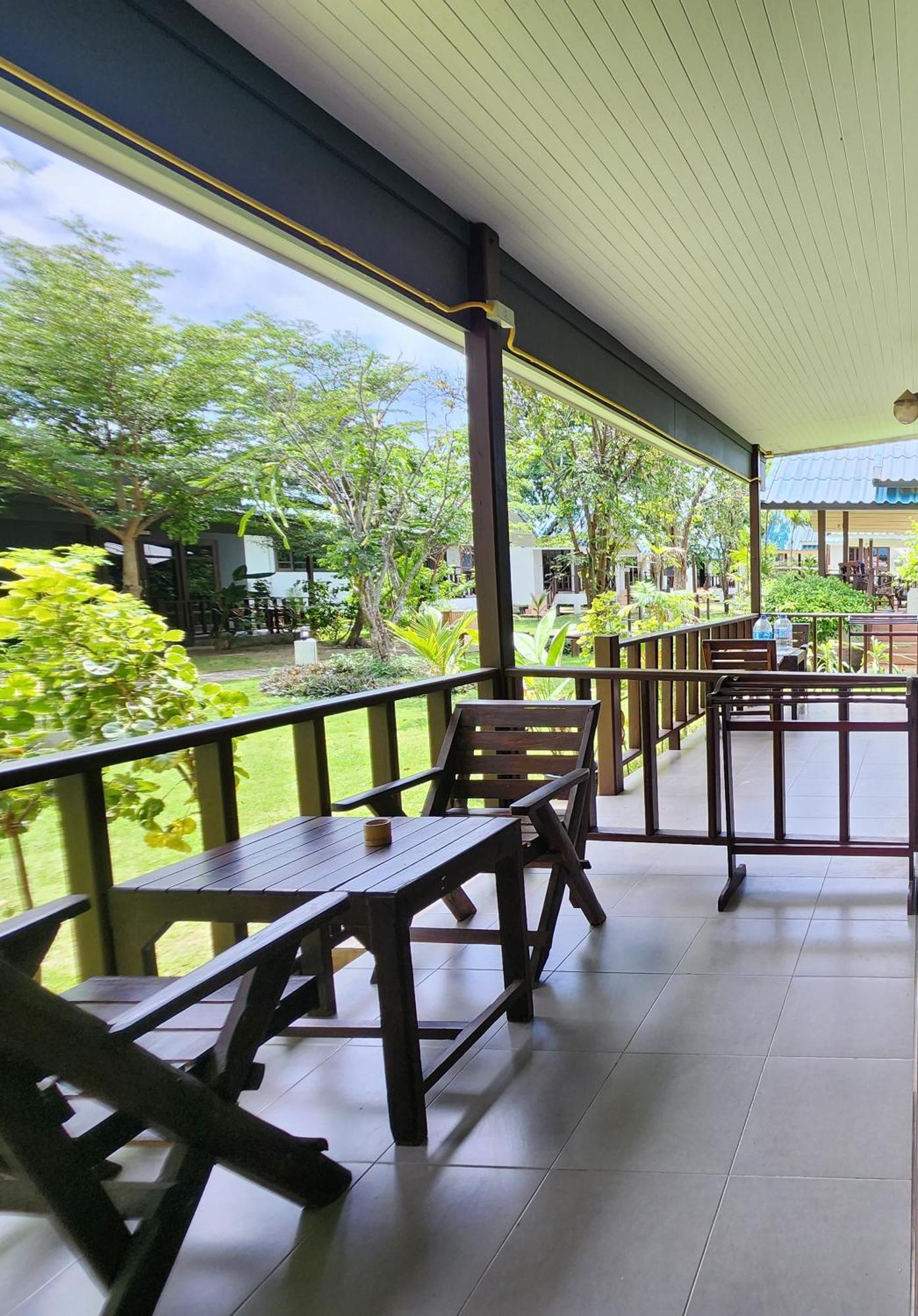 Tiki Koh Phangan Restaurant Bar And Coworking (adults Only)
