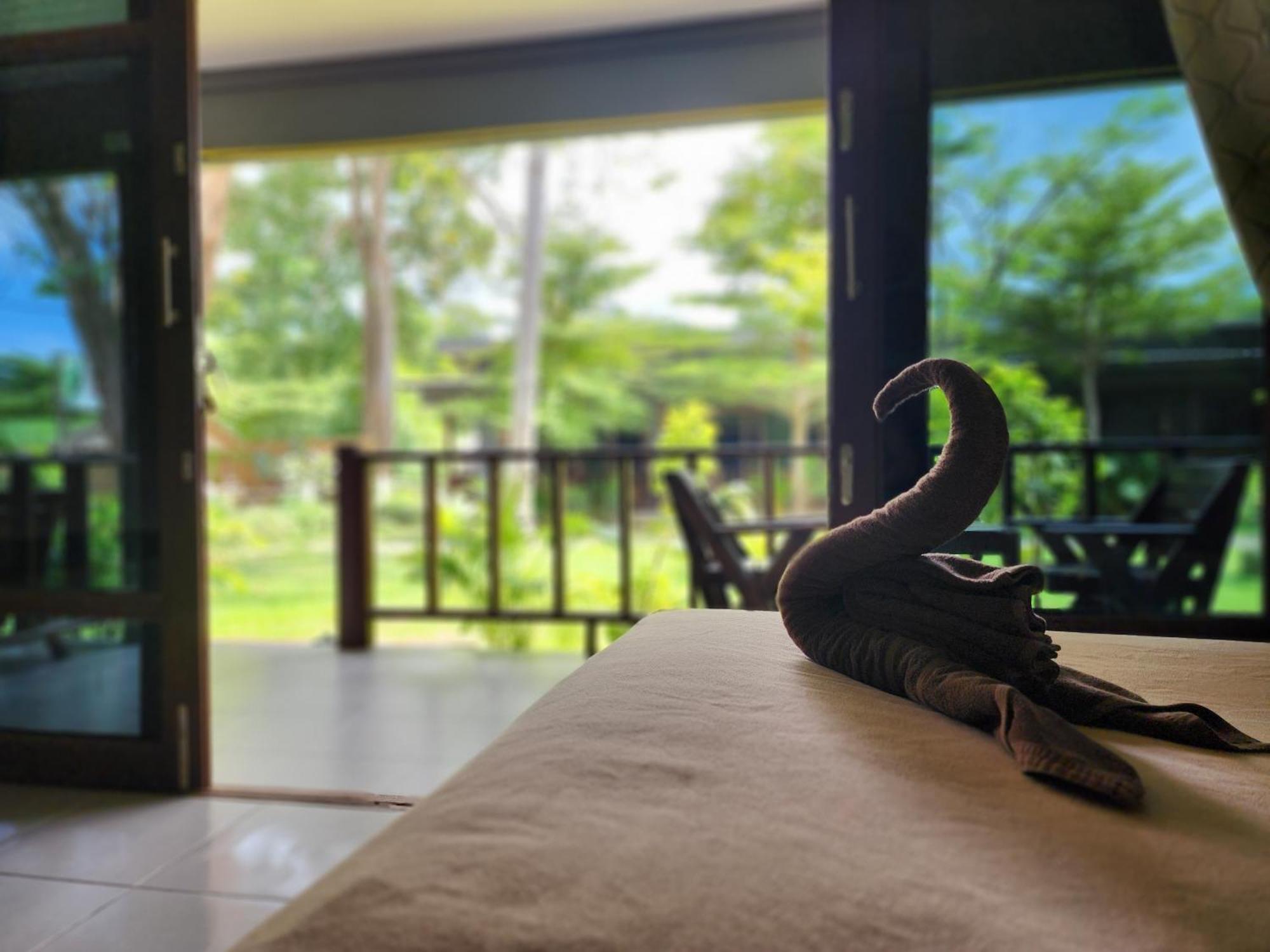 Tiki Koh Phangan Restaurant Bar And Coworking (adults Only) Hotel Baan Tai